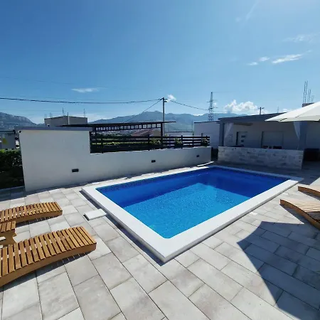 Сasa de vacaciones Casa Bella With Private Pool *