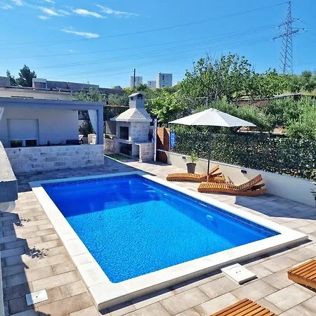 Casa Bella With Private Pool Сasa de vacaciones Split