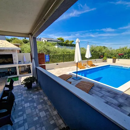 Casa Bella With Private Pool Vakantiehuis Split