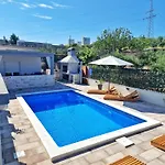 Casa Bella With Private Pool Ferienhaus Split