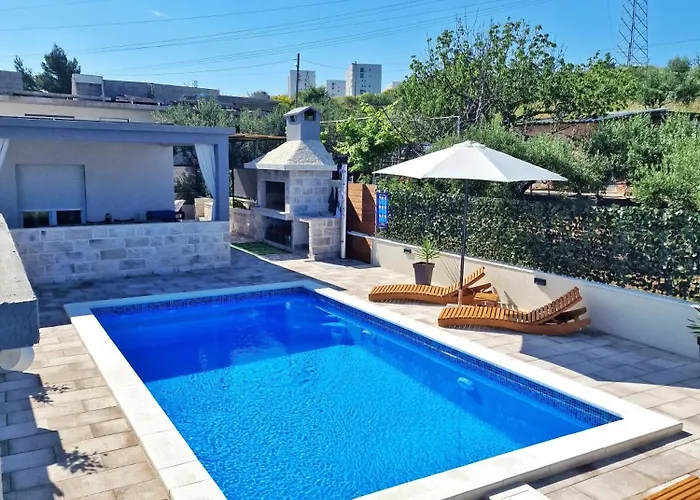 Casa Bella With Private Pool Feriehus Split