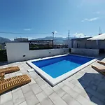 בית נופש Casa Bella With Private Pool *